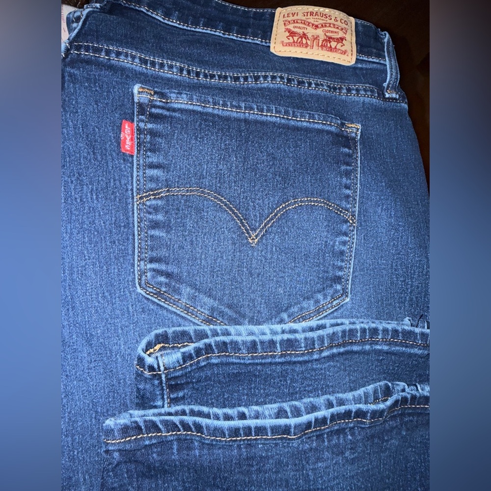 Levi's 18WP 314 Shaping Straight Jeans